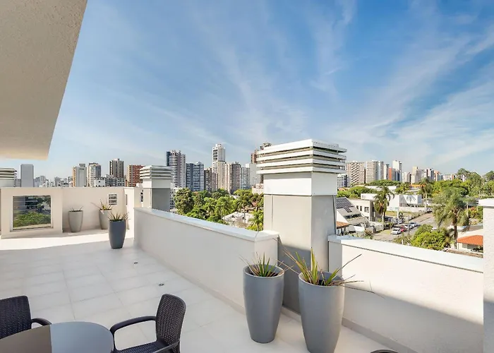 Estudio Prático Bem localizado em Curitiba RME045