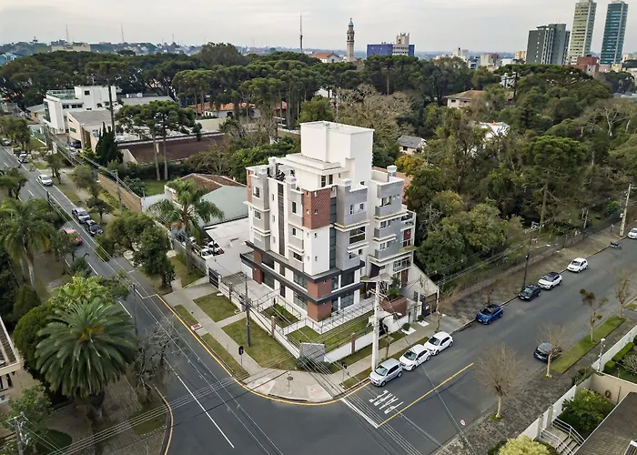 Estudio Prático Bem localizado em Curitiba RME045